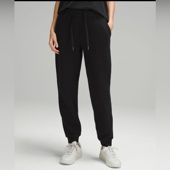 lululemon athletica Pants - Lululemon Size 8 Scuba Joggers